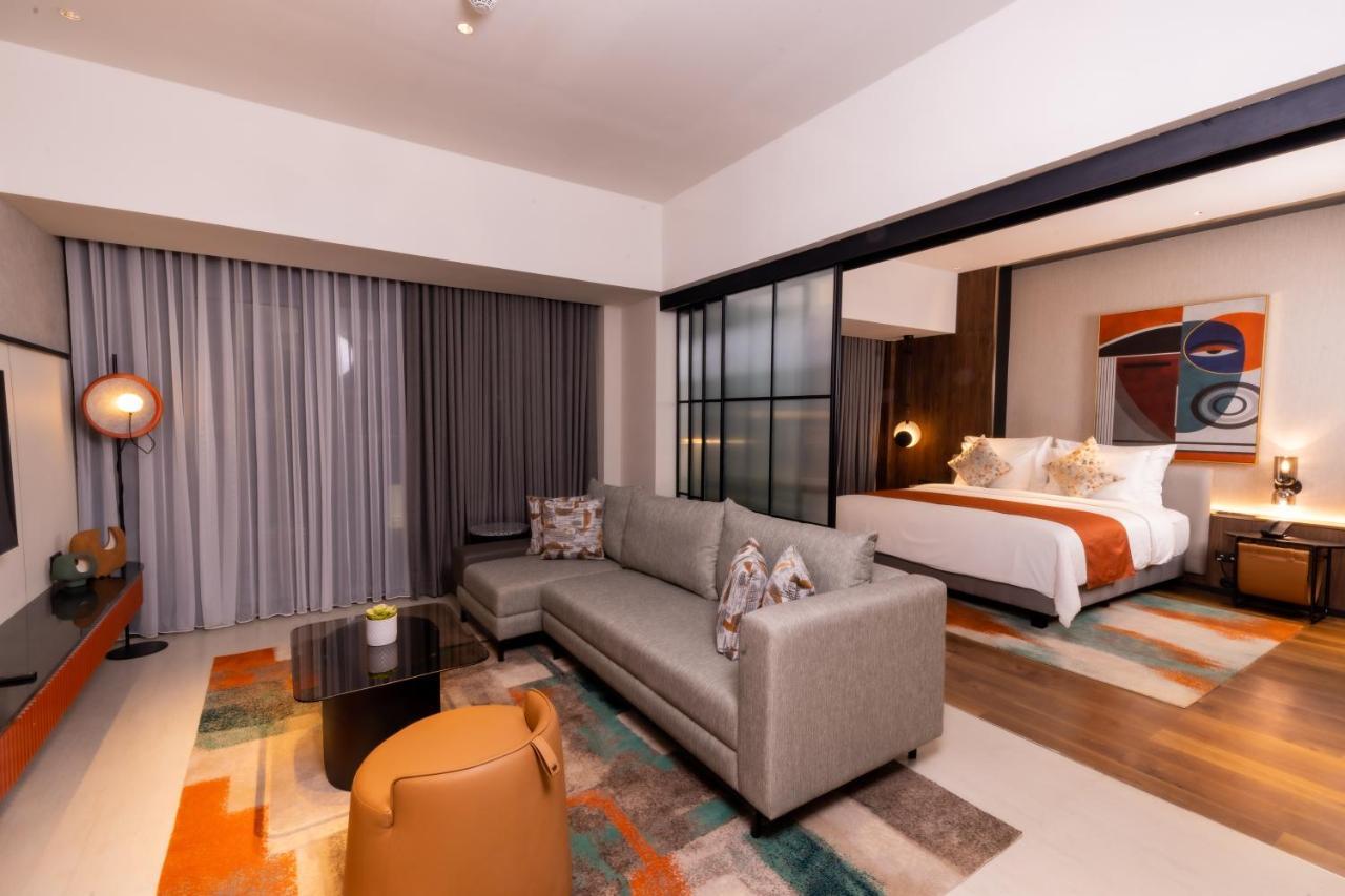 Herloom Hotel & Residence Bsd Tangerang Exterior photo